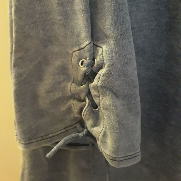 Sweatshirt, shirt with ties - Picture 5 of 9